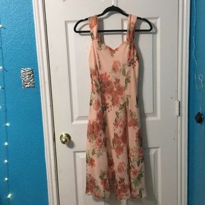 Connected Apparel Sweetheart neckline spring dress
